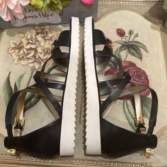 Guess GBG GG Karin Strappy Gold Hardware Zip Back Vegan Sandals Black Sz 6 - Picture 10 of 15